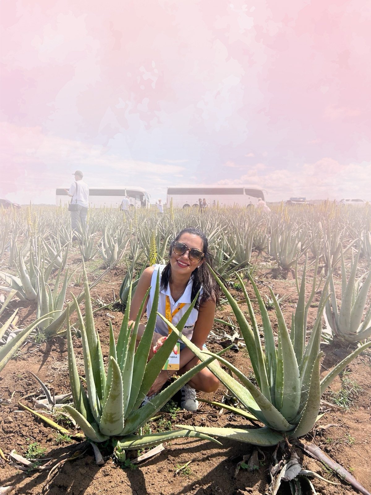 Fabiola Casto visita piantagioni di Aloe